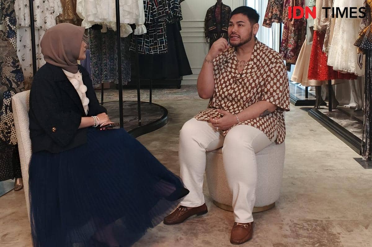 exclusive interview Ivan Gunawan bersama IDN Times pada kamis (16/7/2026) di Ivan Gunawan Boutique Kemang, Jakarta Selatan