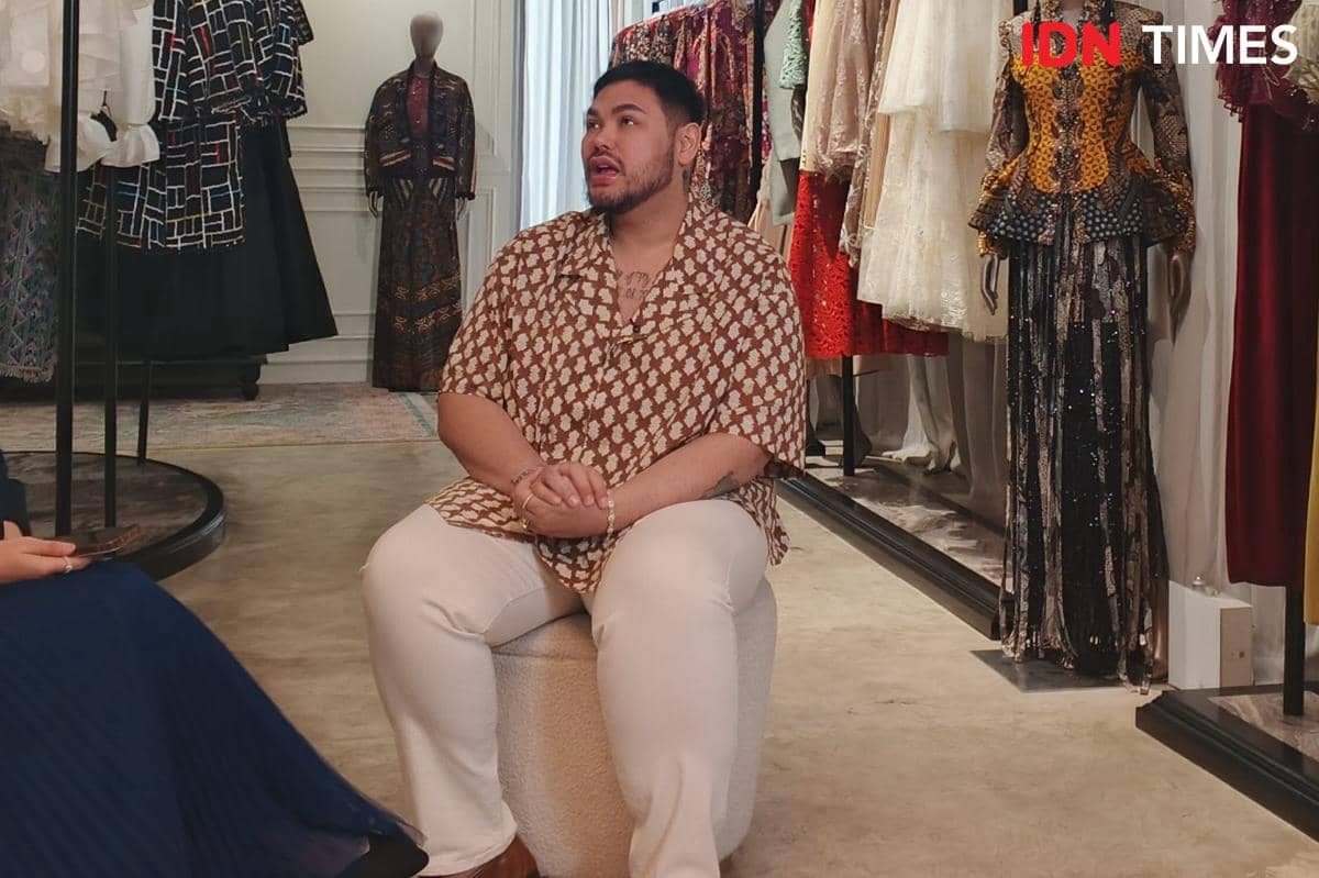 exclusive interview Ivan Gunawan bersama IDN Times pada kamis (16/7/2026) di Ivan Gunawan Boutique Kemang, Jakarta Selatan
