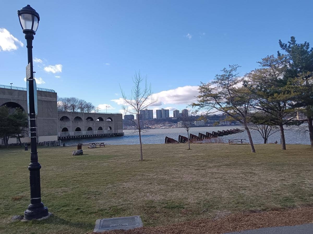 potret Riverside Park