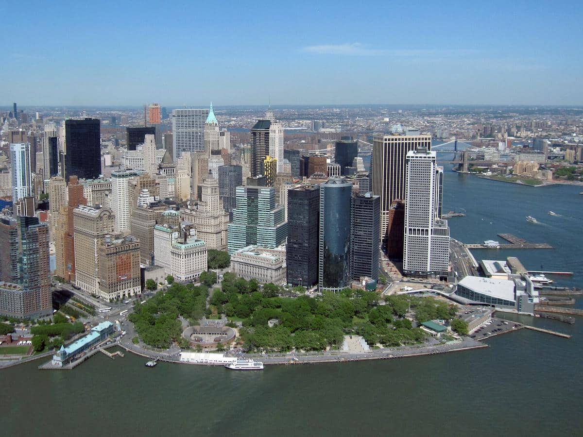 5 Tempat Wisata di New York dengan Pemandangan Sungai Hudson