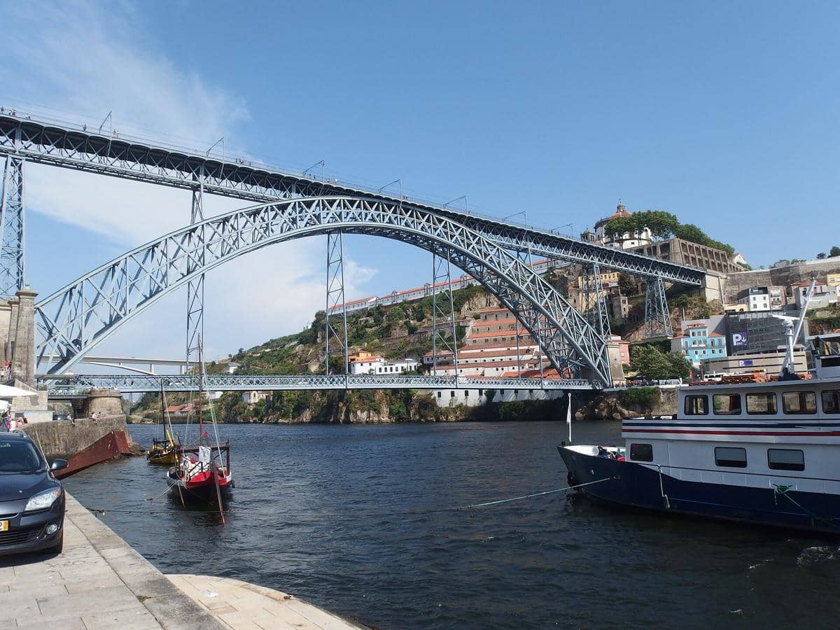 potret Dom Luís I Bridge