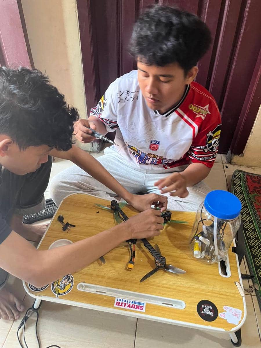 Inovasi Mahasiswa Unila, Drone Kumbang AI Deteksi Hama Kopi