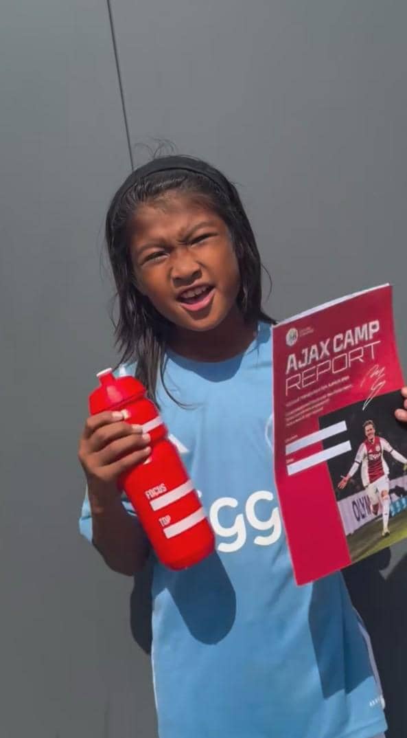 Gohan anak Praz Teguh latihan di Ajax Amsterdam Academy (instagram.com/prazteguh)