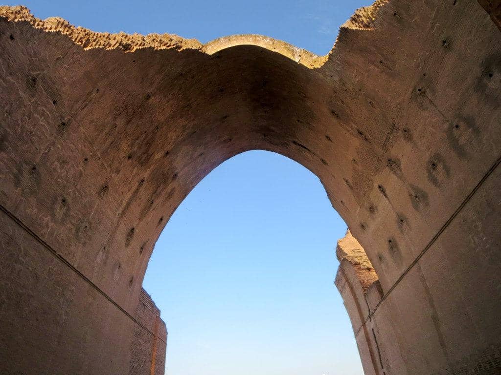 Taq Kasra