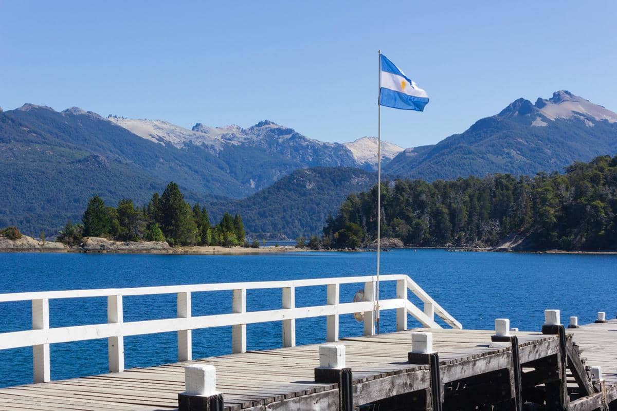 Argentina atau Spanyol, Mana yang Asyik buat Liburan?