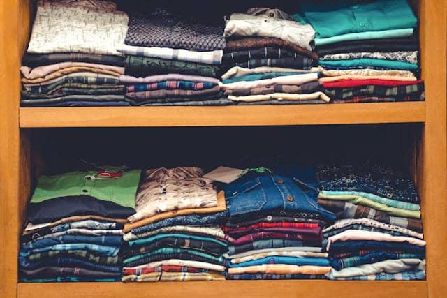 5 Tips Menata Pakaian di Dalam Lemari agar Muat Banyak dan Gak Kusut