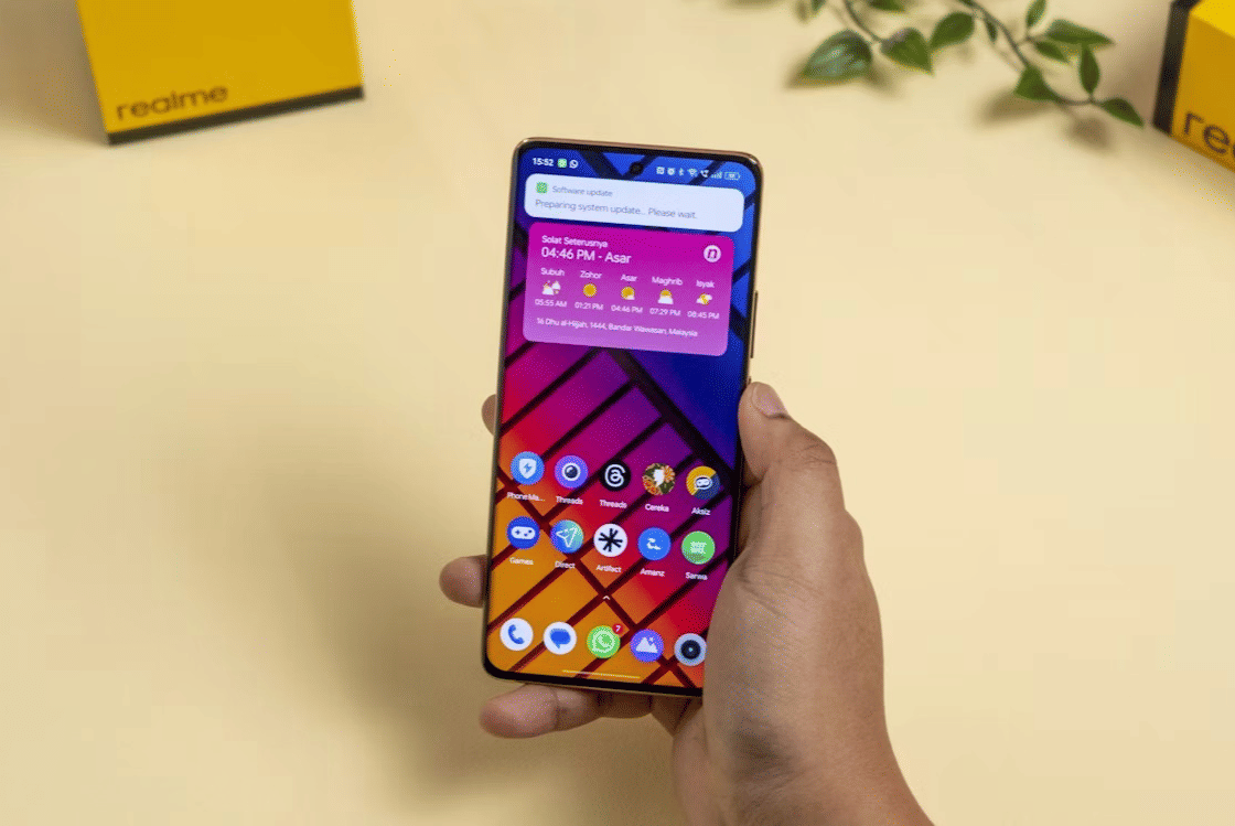 Apakah HP Layar AMOLED Bisa Diganti IPS? Ini Penjelasannya