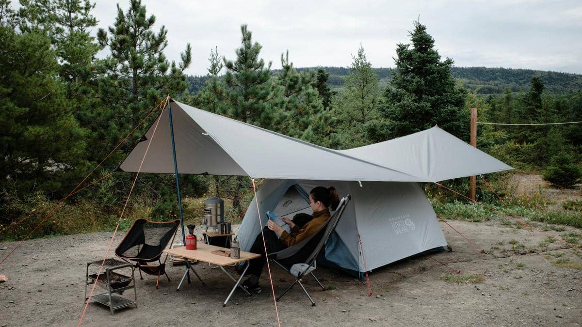 5 Tips Memasang Flysheet Tenda agar Kokoh dan Aman