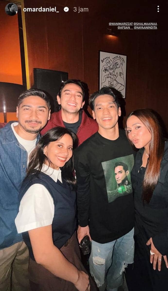 Artis Indonesia nonton konser Afgan