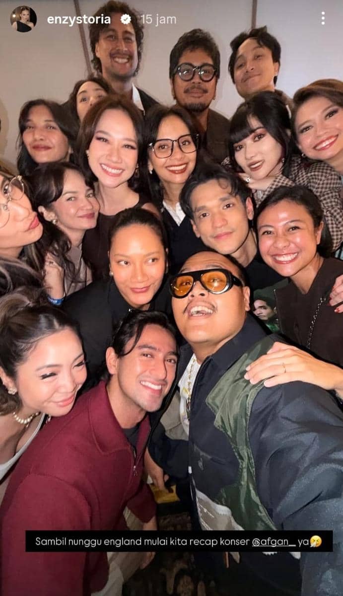 Artis Indonesia nonton konser Afgan