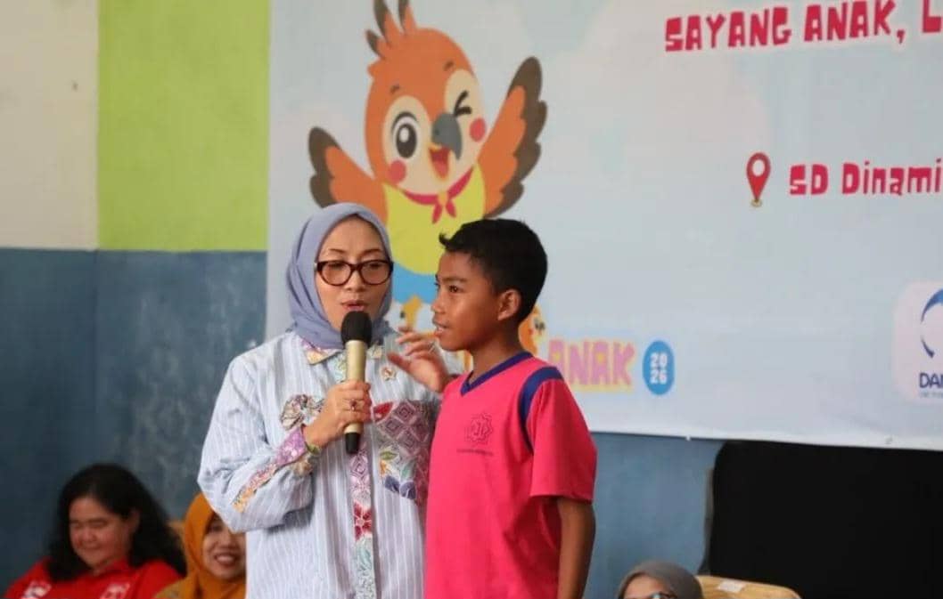 Hari Anak Nasional, Menteri PPPA Kunjungi Siswa SD di Bantar Gebang