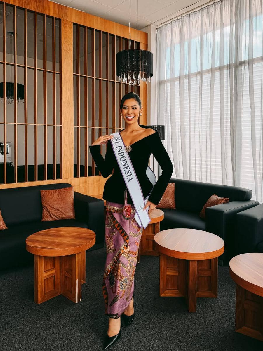 Potret Agnes Rahajeng di Sesi Interview Miss Supranational 2026