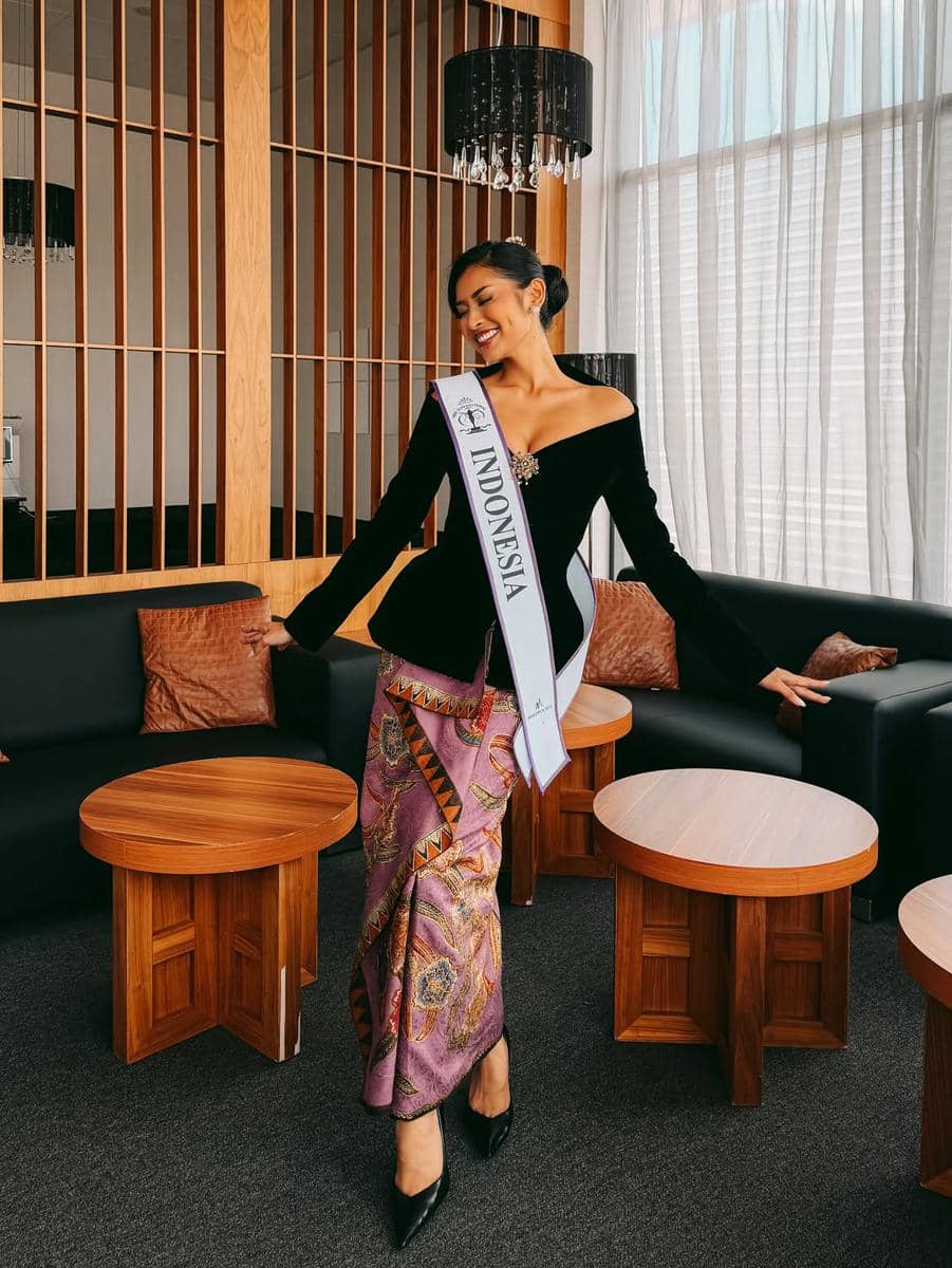 Potret Agnes Rahajeng di Sesi Interview Miss Supranational 2026