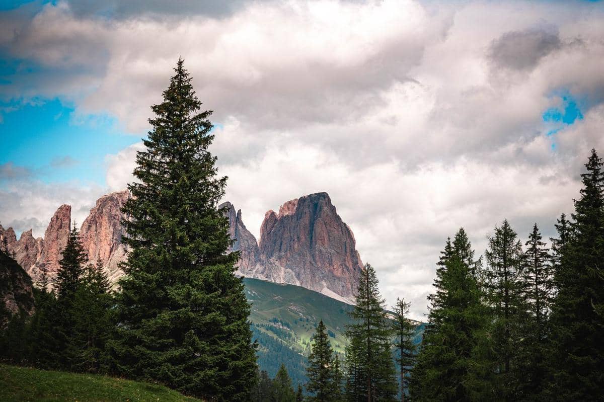 10 Wisata Alam di Dolomites-Italia, Pemandangannya Bak Lukisan