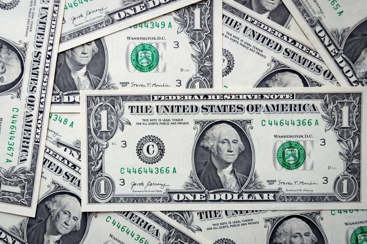 5 Alasan Dolarisasi Bisa Jadi Peluang sekaligus Ancaman Ekonomi Dunia