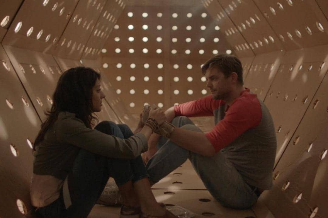 adegan dalam film Dave Made a Maze