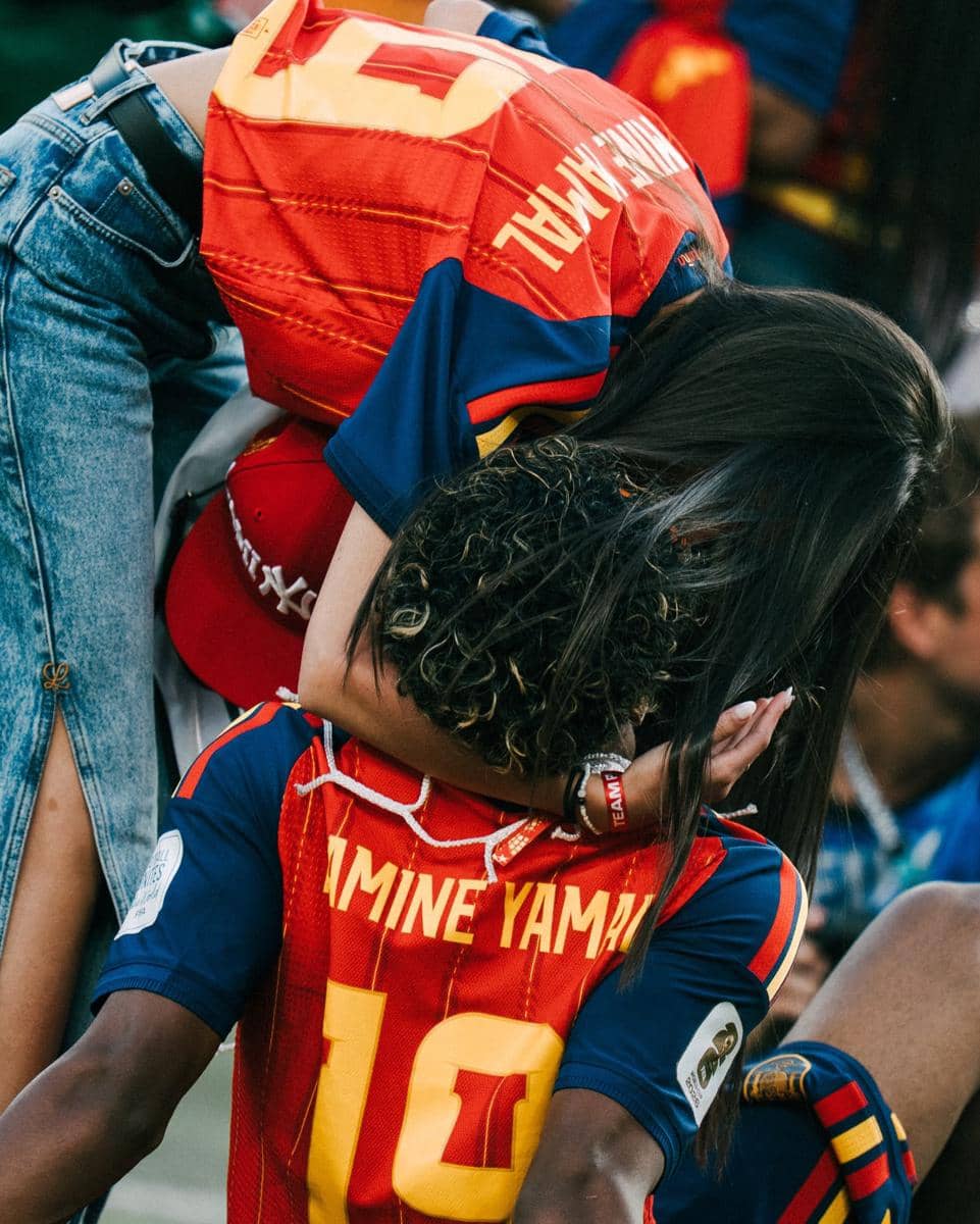 potret mesra Lamine Yamal dengan kekasih selama Piala Dunia 2026 (instagram.com/lamineyamal)