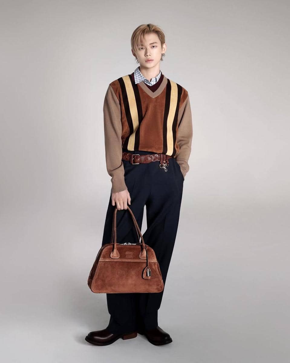 Style Yeonjun TXT dengan teknik tuck-in yang stylish