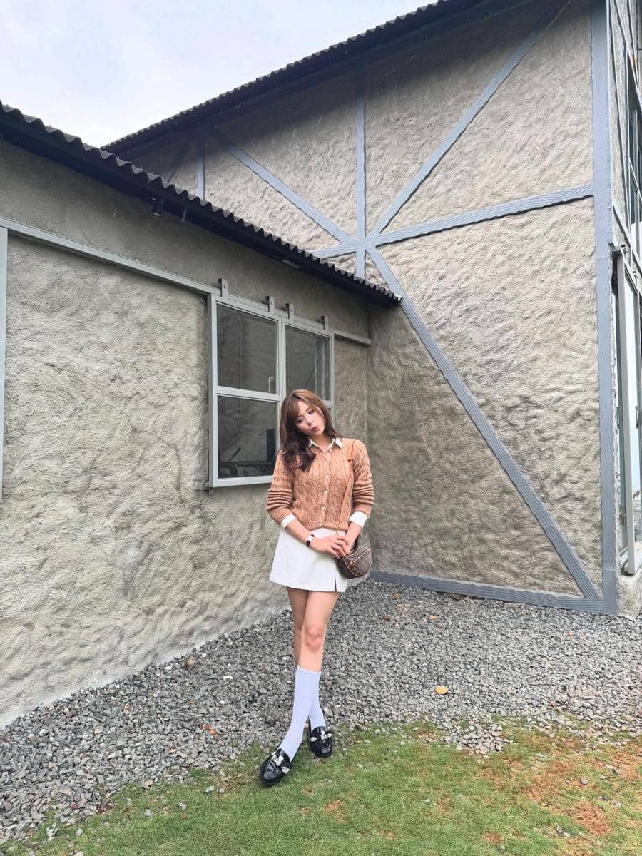 OOTD dating cheerful remaja