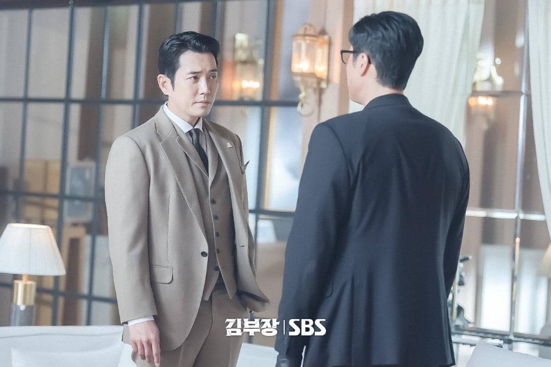 cuplikan drama Agent Kim Reactivated.