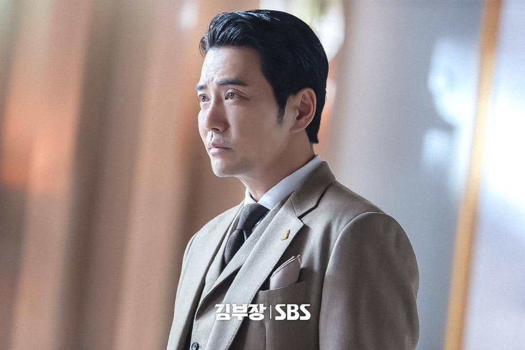 cuplikan drama Agent Kim Reactivated.