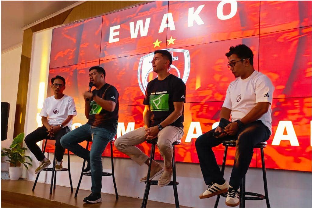 Pelatih PSM Makassar, Darije Kalezic, dalam sesi konferensi pers perkenalan pada Sabtu 19 Juli 2026.