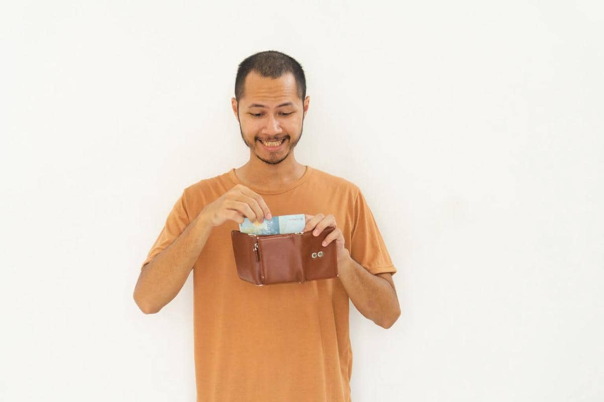 5 Tips Keuangan saat Naik Gaji, biar Gak Cepat Habis!