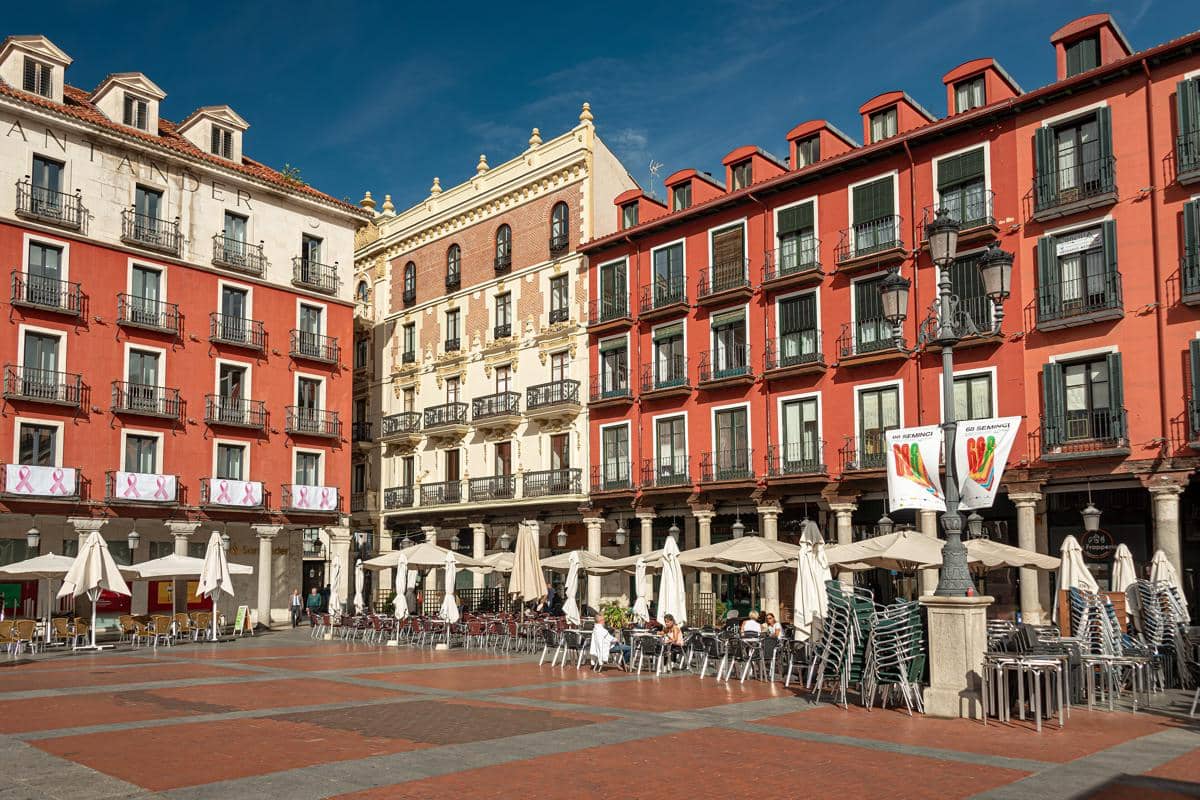 Fakta Menarik Plaza Mayor, Alun-alun Ikonik di Madrid Spanyol