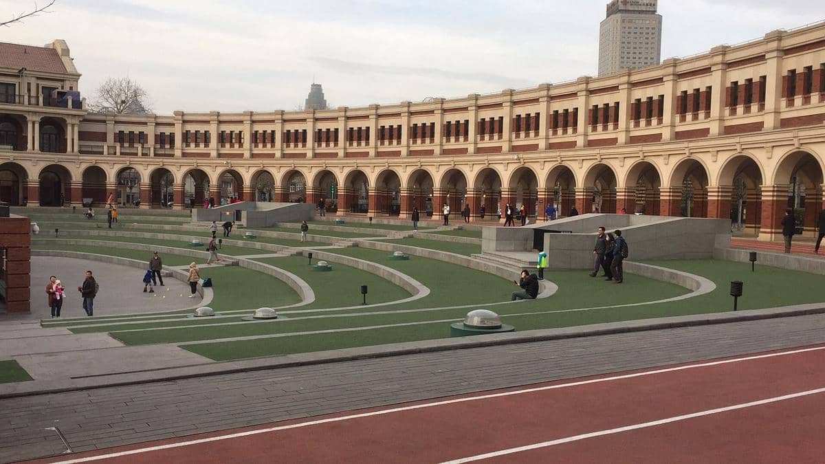 ilustrasi Minyuan Stadium, Five Great Avenues