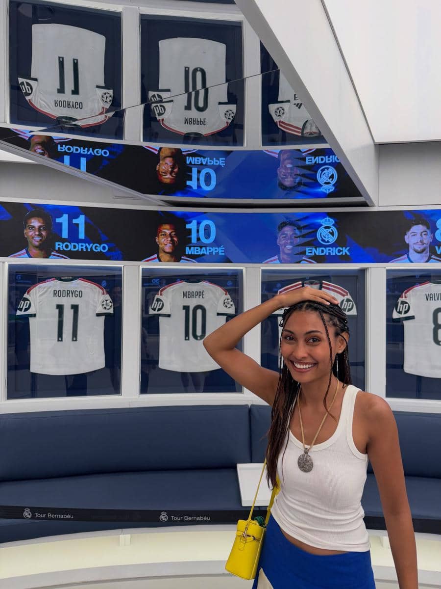 Novia Bachmid tur markas Real Madrid di Bernabéu Stadium