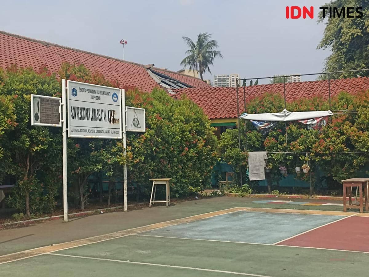 Kondisi SD Negeri Kebayoran Lama Selatan 09, Senin (20/7/2027).