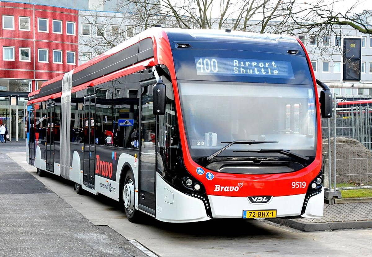 Potret shuttle bandara