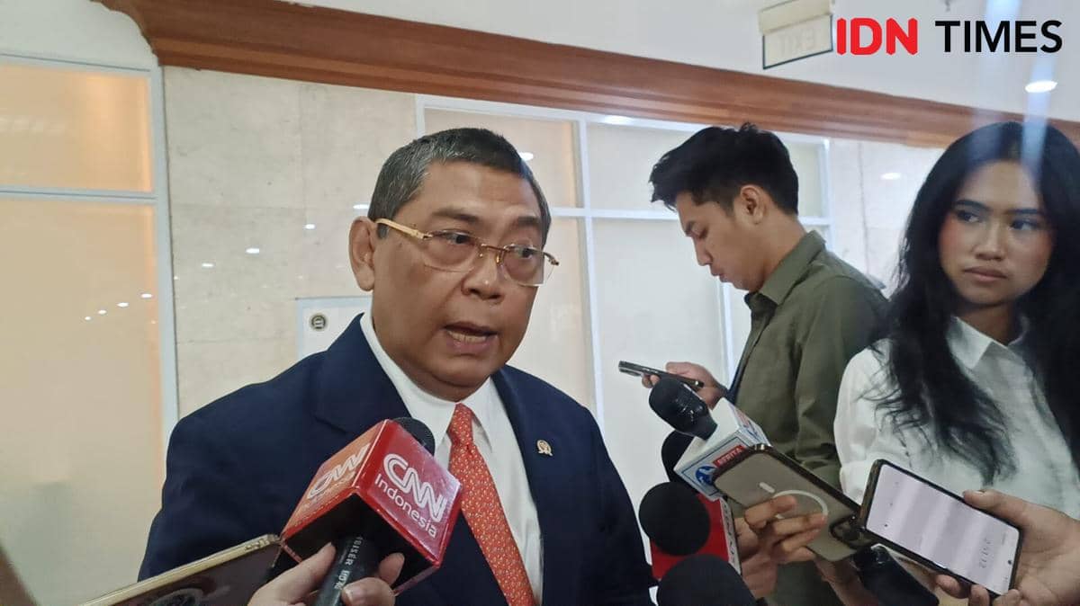 Ketua Komisi I DPR: Hibah Kapal Induk Italia Bukan untuk Kebutuhan Perang