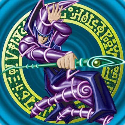 Karakter Dark Magician dari seri Yu-Gi-Oh mengenakan jubah ungu dan memegang tongkat sihir dengan latar simbol sihir berwarna hijau.