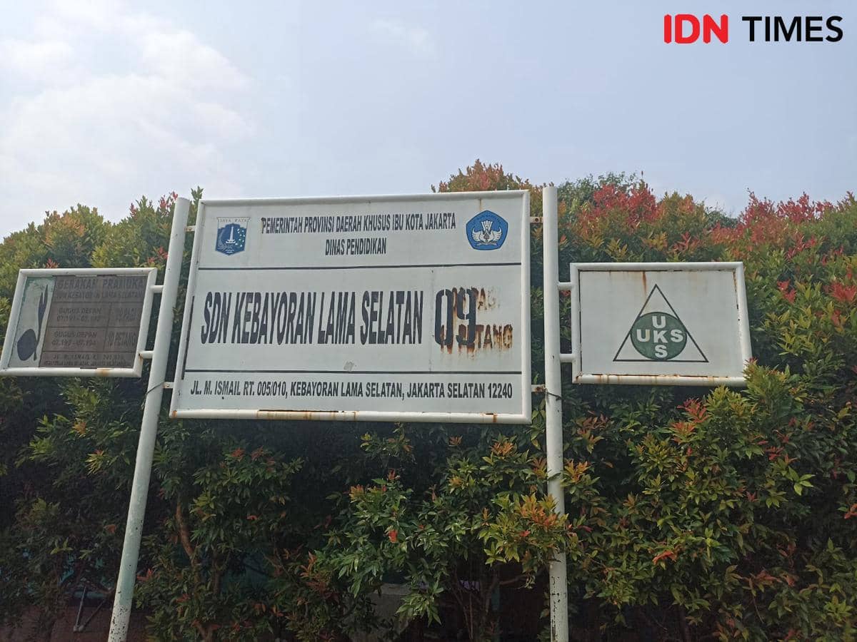 2 Tahun SDN Kebayoran Roboh, Kepala Sekolah Tahan Tangis Lihat Kondisi Siswa