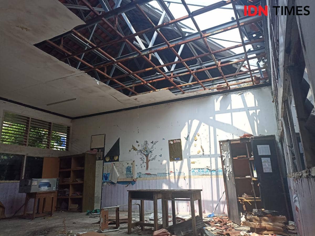 Kondisi SD Negeri Kebayoran Lama Selatan 09, Senin (20/7/2027).