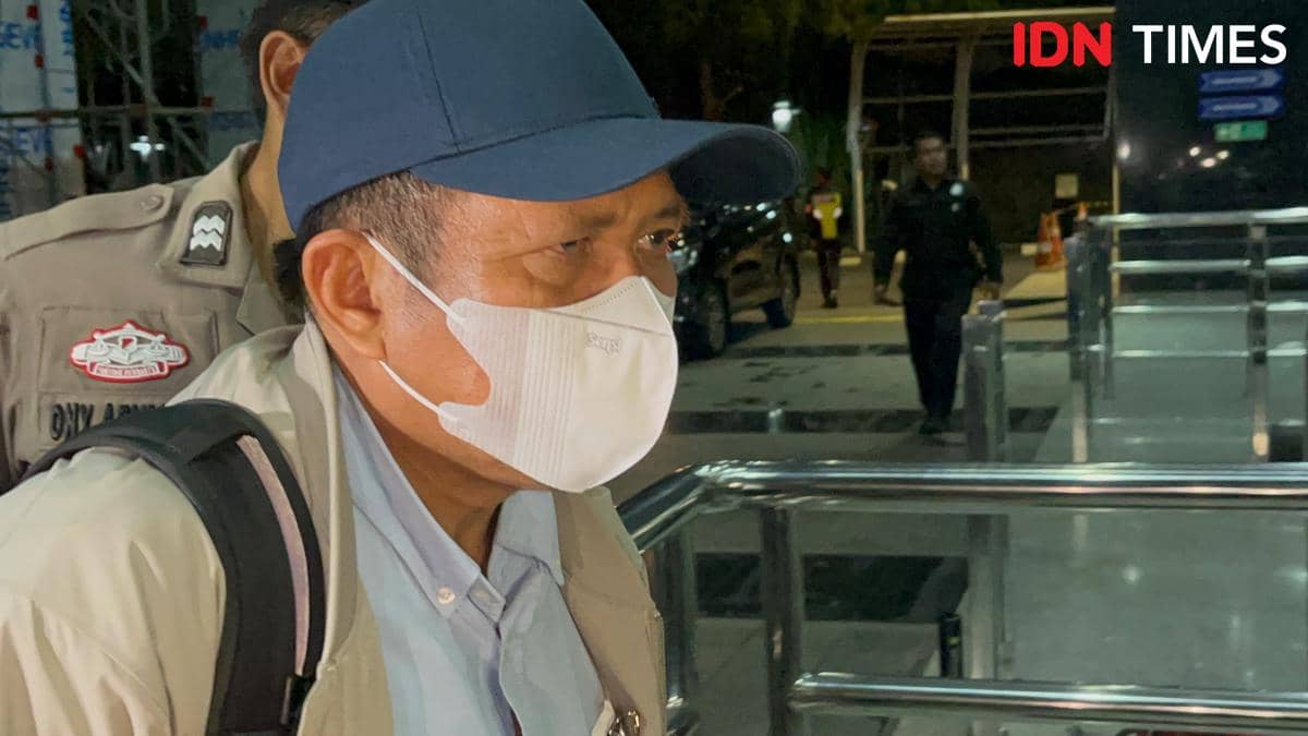 Kena OTT, Bupati Lombok Barat Lalu Ahmad Zaini Tiba di KPK