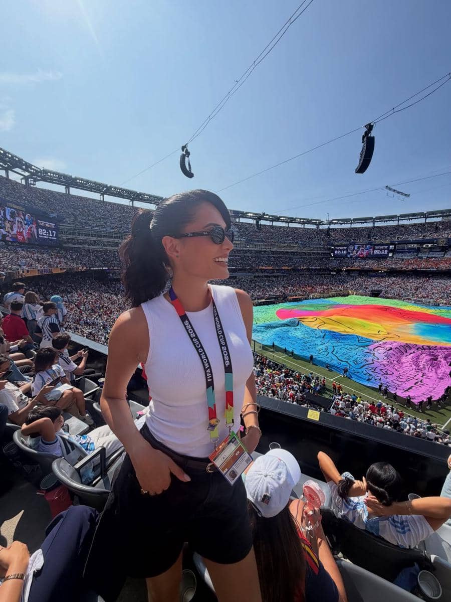 Potret Miss Universe 2020 di Laga Final Piala Dunia 2026
