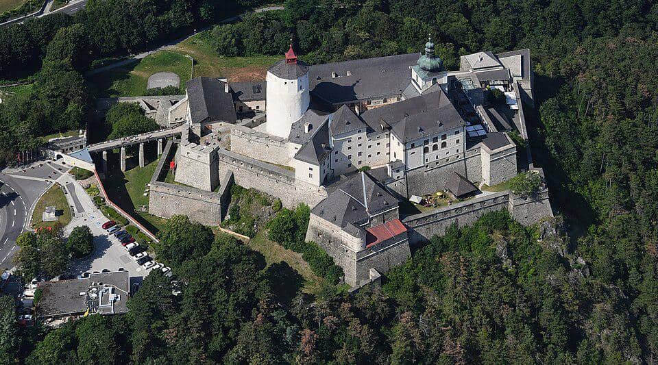 Kastil Forchtenstein di Austria