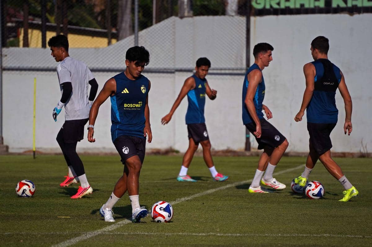 Latihan PSM Makassar di awal musim 2026/2027.