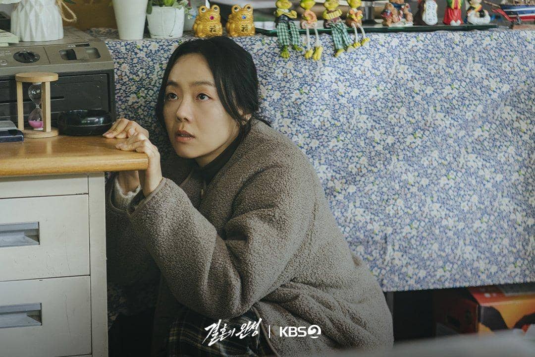3 Plot Twist Kim Kyeong Ae di Episode 5-6 The Husband