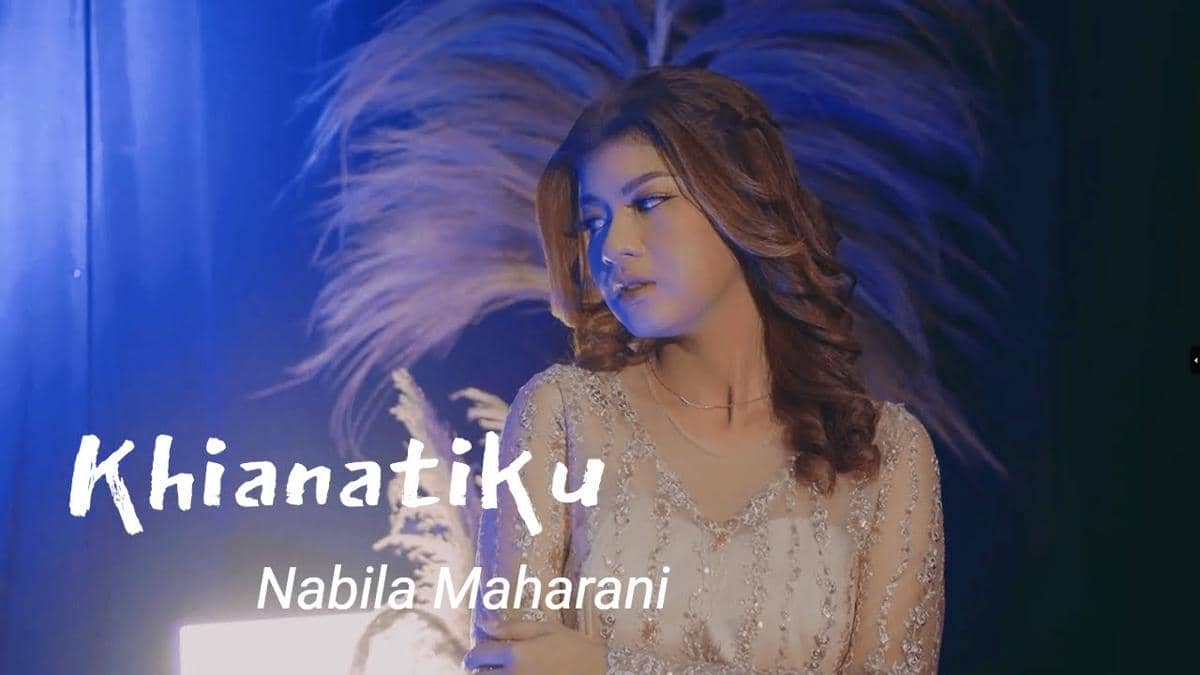 cuplikan video klip "Khianatiku"