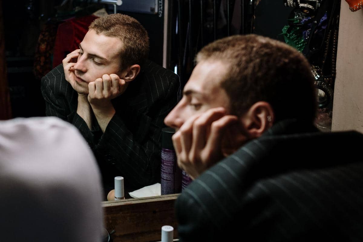 Minority Stress dan Self-Doubt, Apa Hubungan Keduanya?
