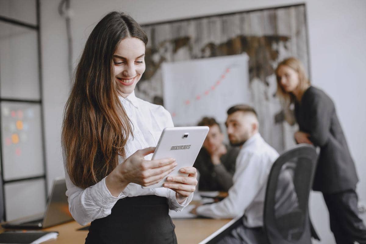 5 Cara Bijak Hadapi Microaggression di Lingkungan Kerja Tanpa Emosi