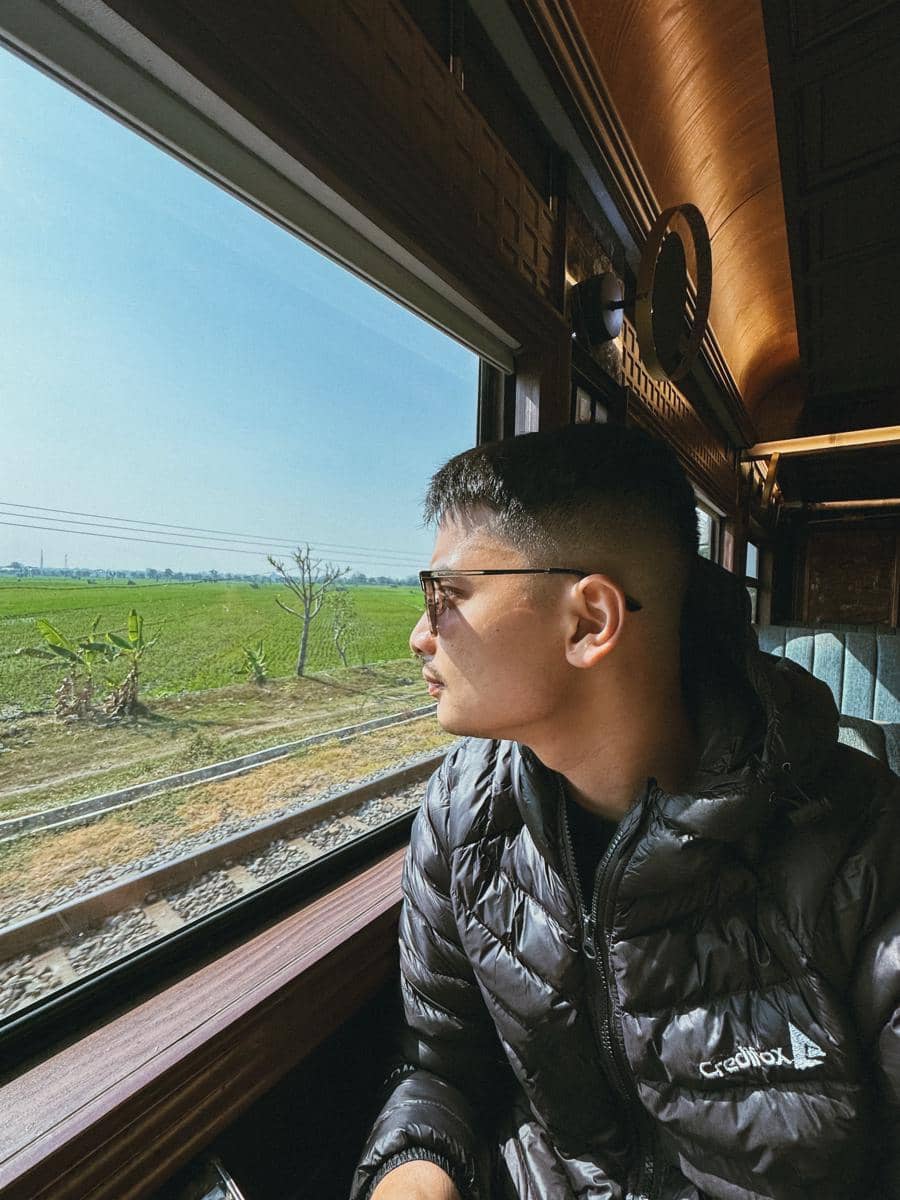 Keluarga Alvin Faiz naik kereta ke Malang