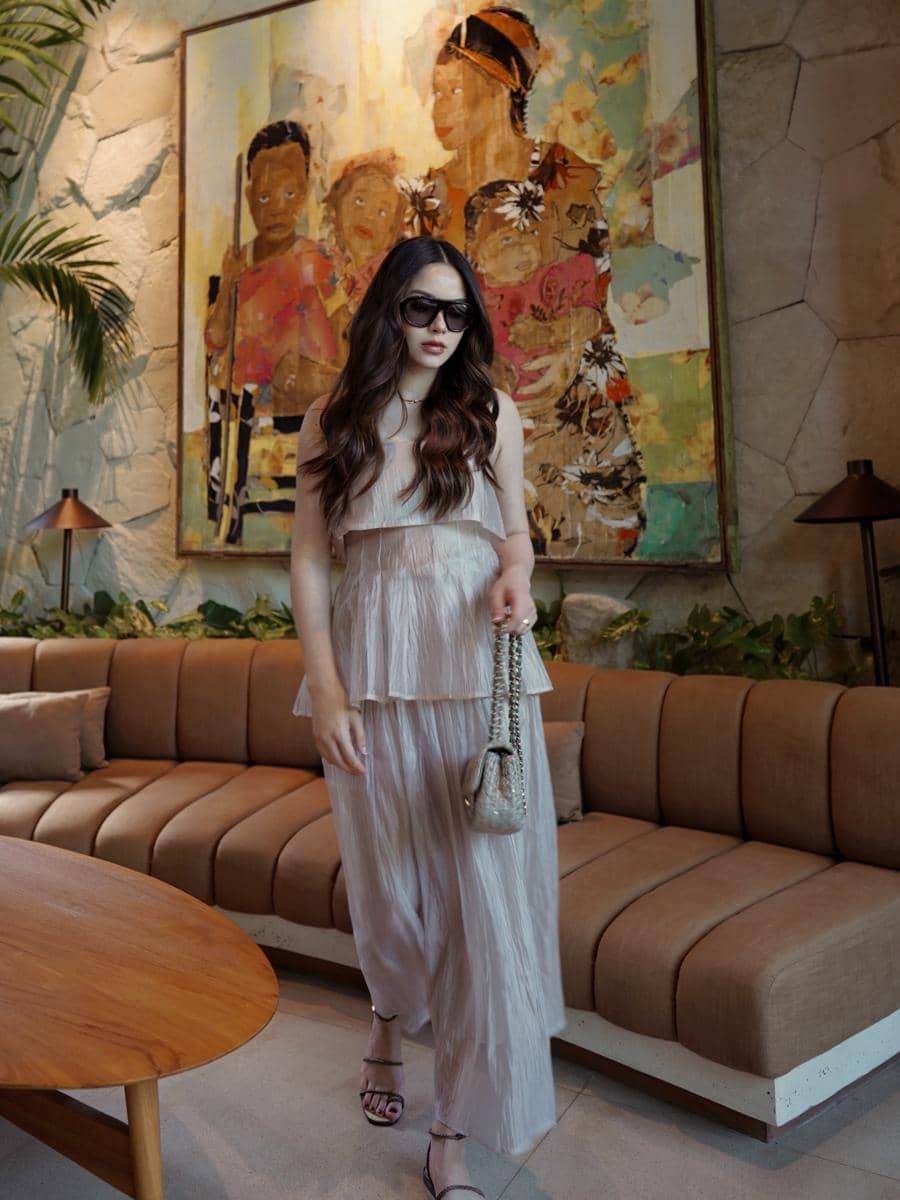 Gaya Alyssa Daguise Liburan di Bali (threads.com/@alyssadaguise)