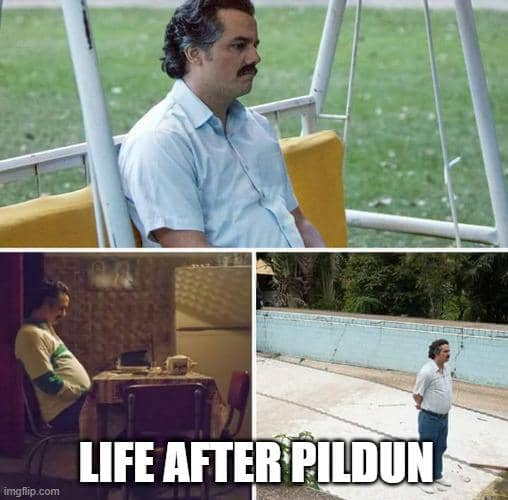 Kolase meme pria duduk dan berdiri sendirian dengan teks 'Life After Pildun' menggambarkan suasana setelah Piala Dunia 2026 berakhir.