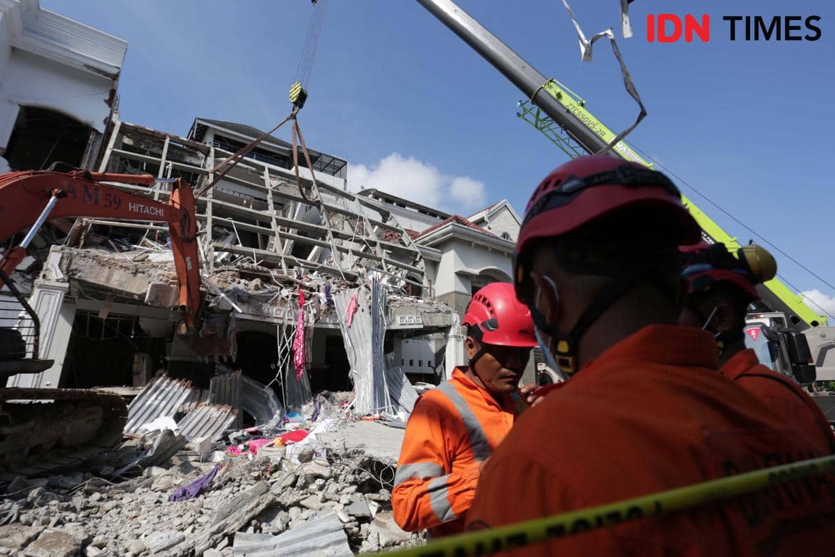 [BREAKING] Ledakan Grand Polonia, Korban Terakhir Ditermukan Meninggal