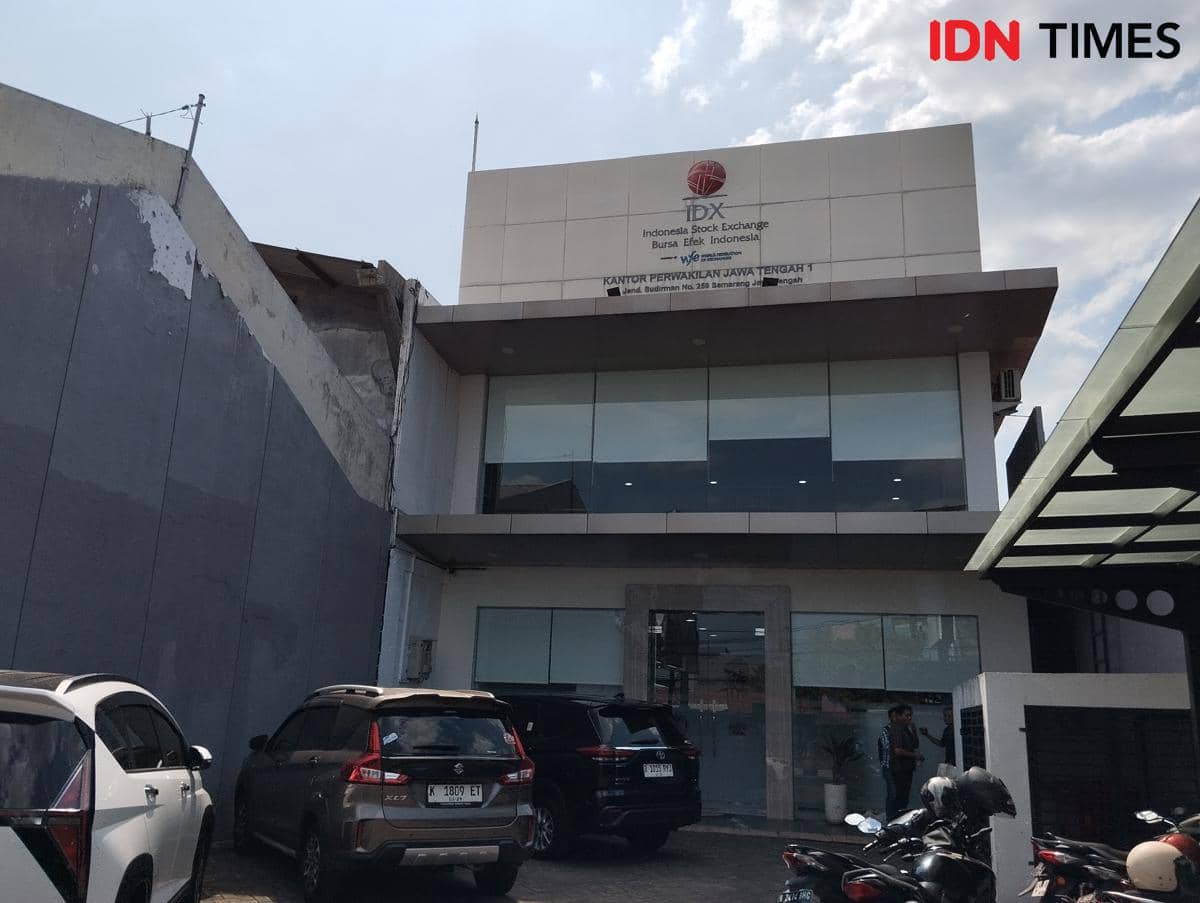 Kantor Bursa Efek Indonesia Jawa Tengah I di Semarang. (IDN Times/Dhana Kencana)