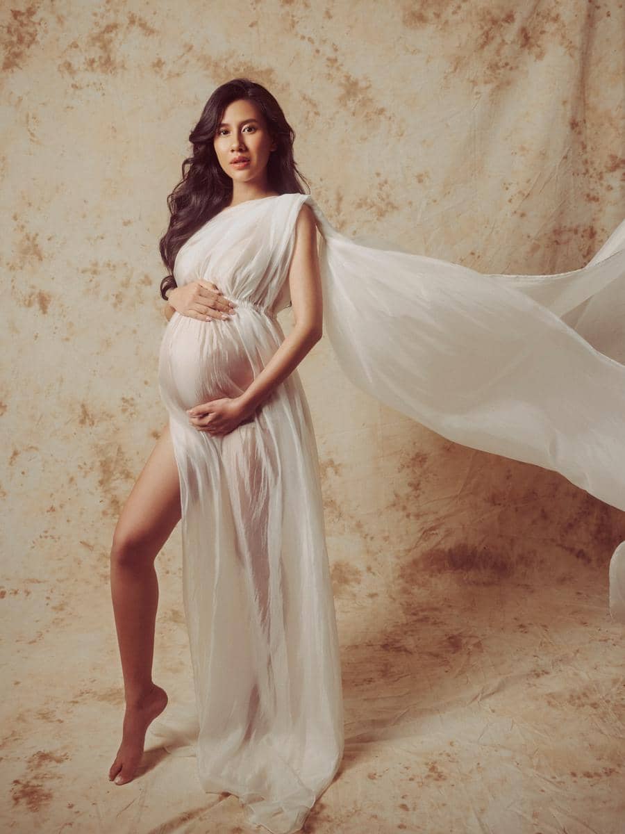 Gaya Maternity Shoot Nuansa Dreamy ala Shenina Cinnamon (instagram.com/sheninacinnamon)